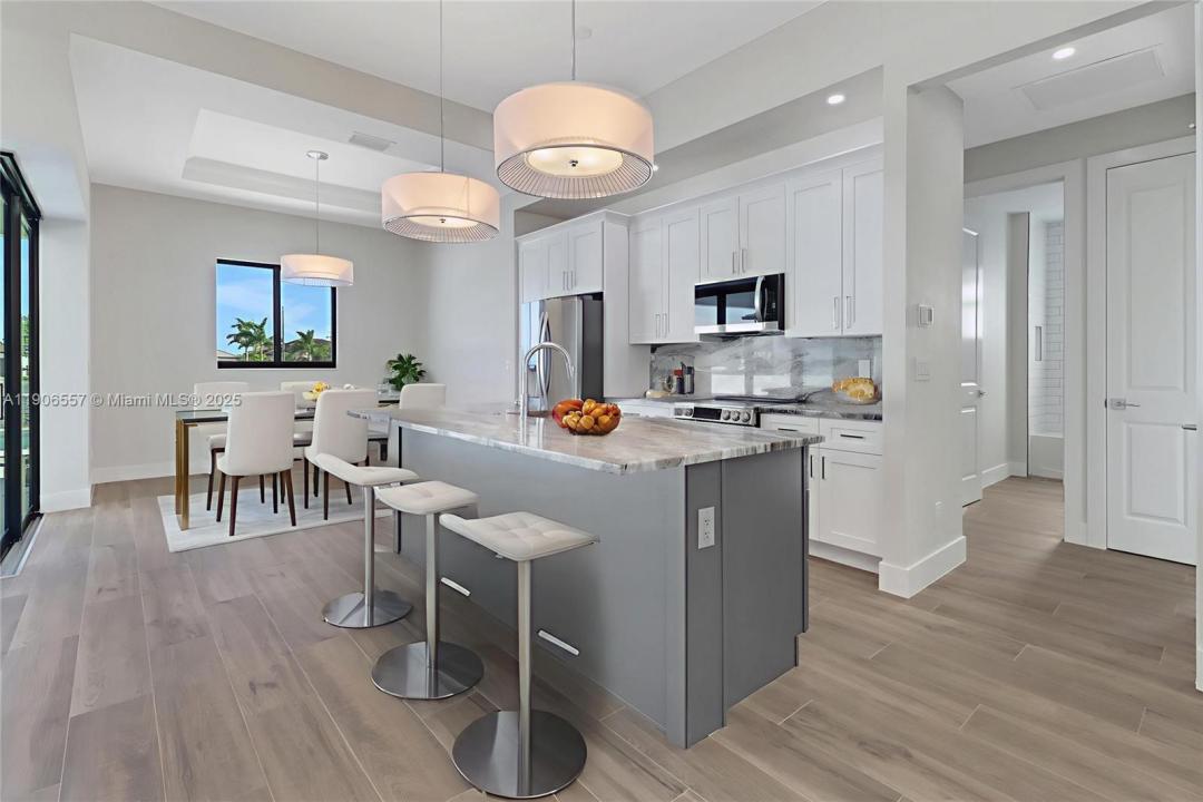 3723 SW 1st Street, Cape Coral, Florida 33991