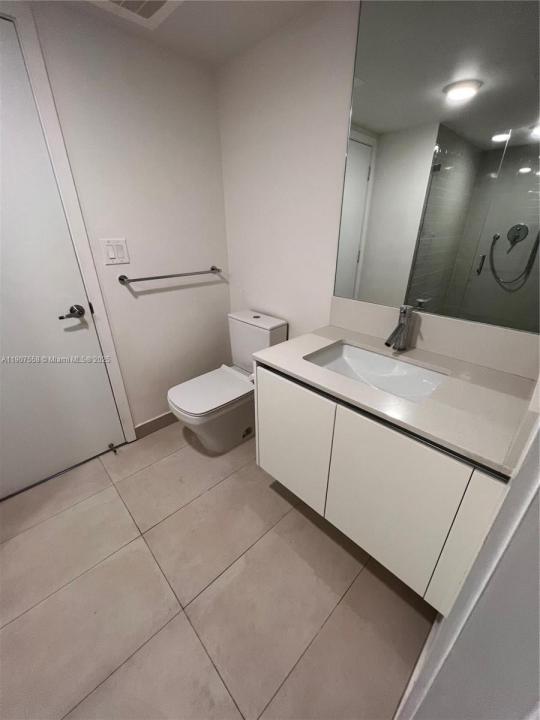 1025 92 St 803, Bay Harbor Islands, フロリダ 33154, アメリカ合衆国