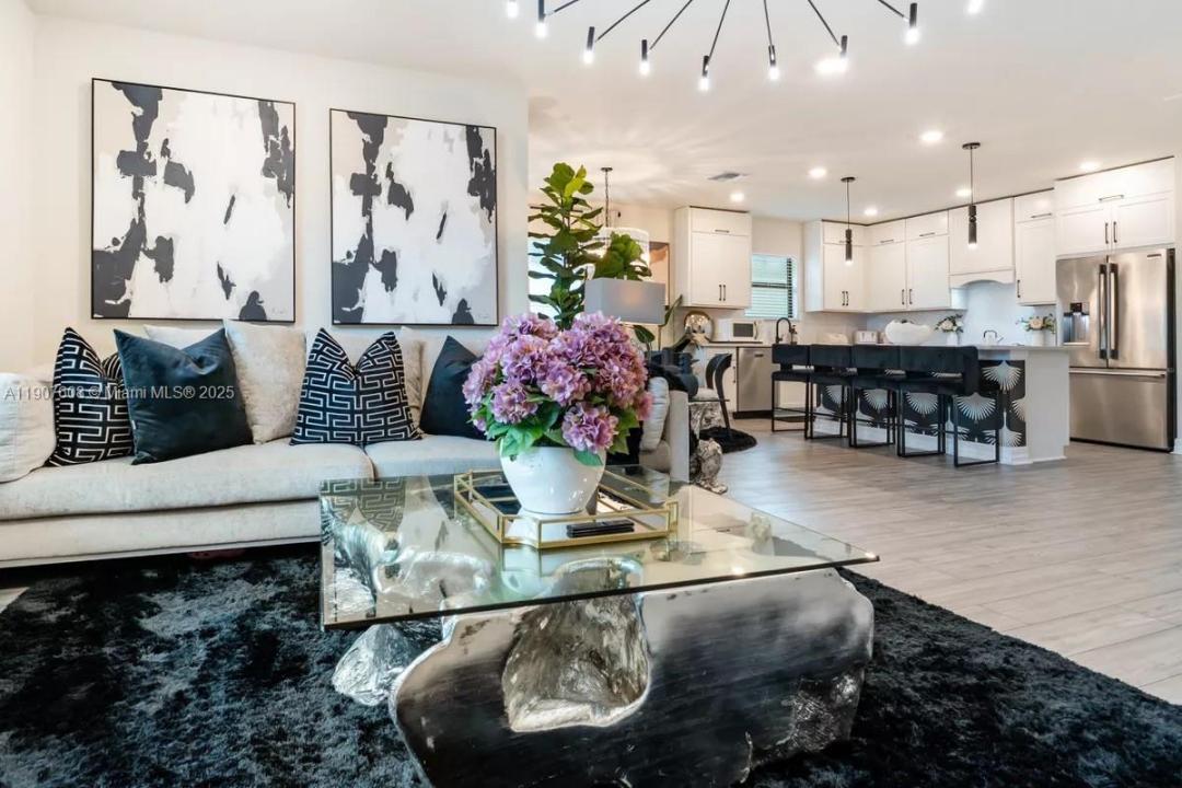 2940 Shortleaf Ave 2940, Lauderdale Lakes, Florida 33311