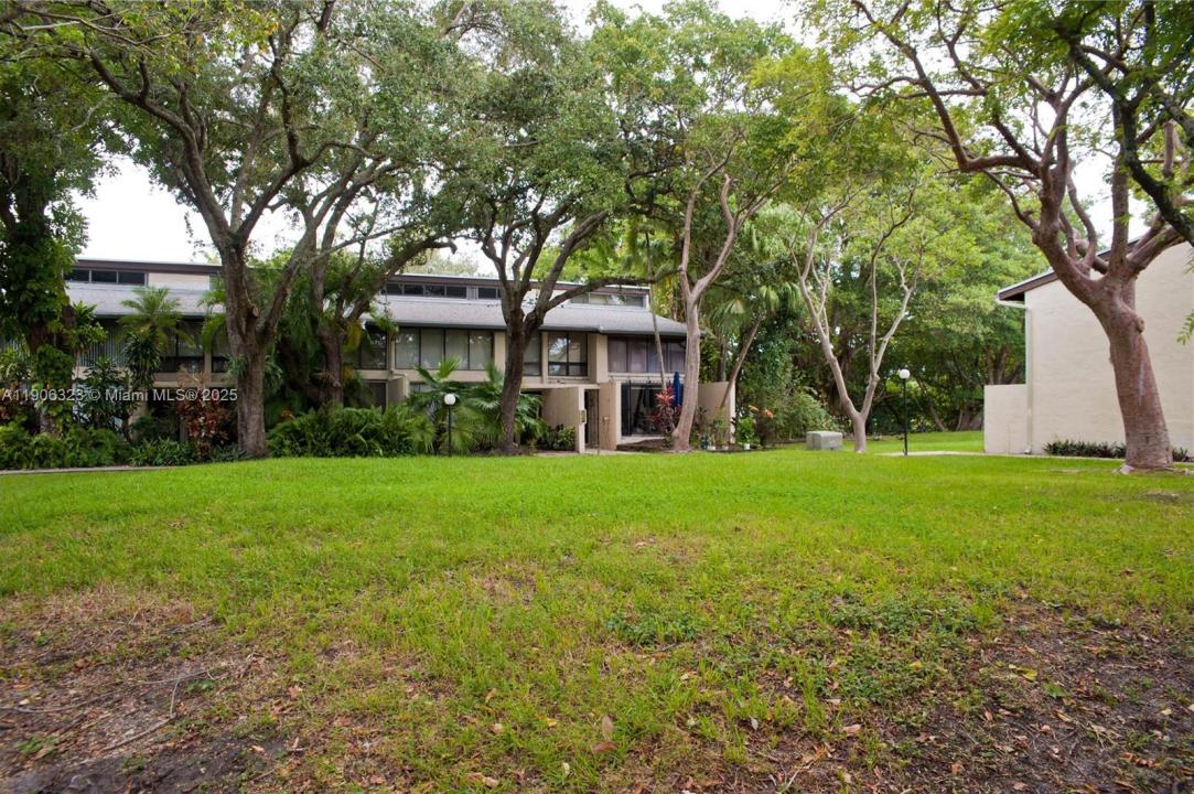 19216 NE 25th Ave 293D, Miami, Flórida 33180, Estados Unidos