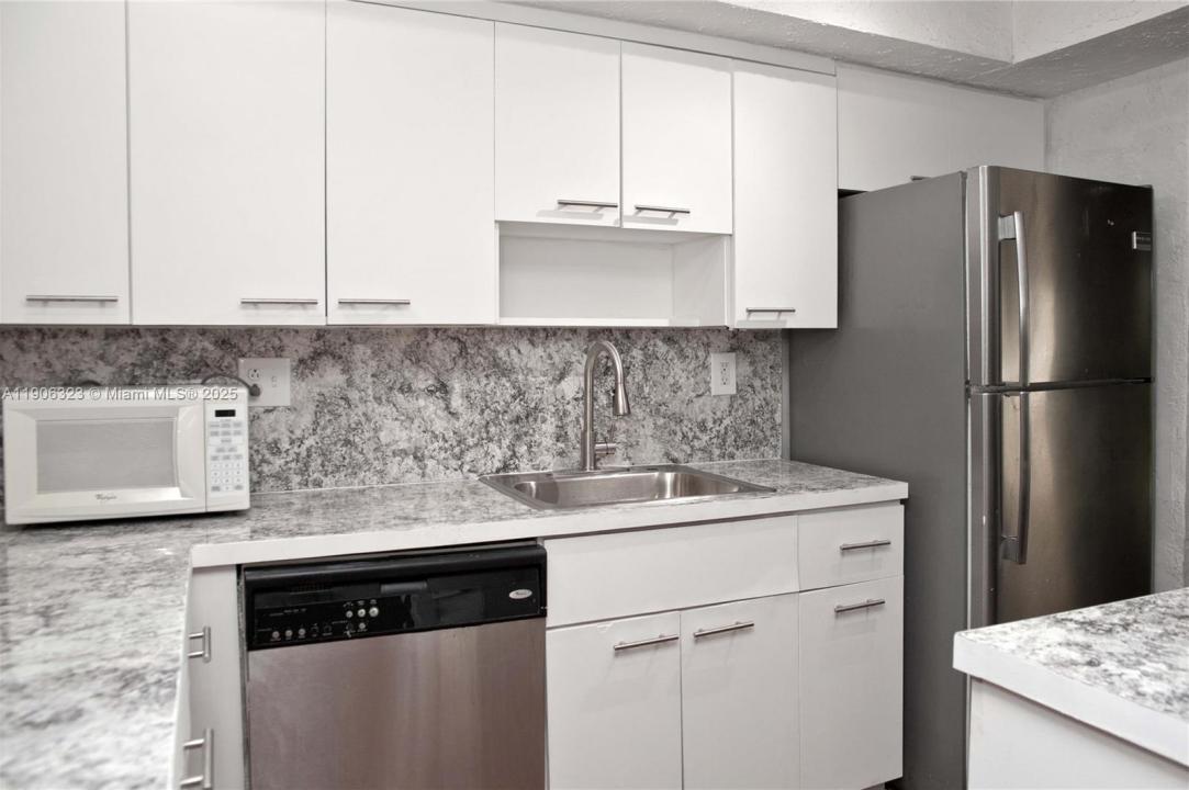 19216 NE 25th Ave 293D, Miami, Flórida 33180, Estados Unidos