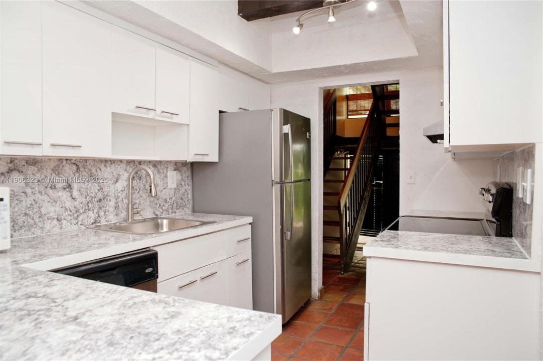 19216 NE 25th Ave 293D, Miami, Flórida 33180, Estados Unidos