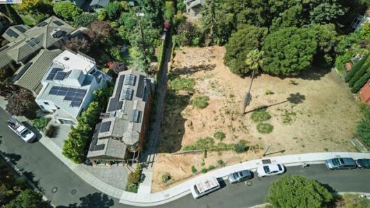 Buena Vista Ave, Oakland, California 94618