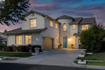 Mesa Creek Dr, Patterson, California 95363