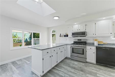 136 Frankfort Street, Cranston, Rhode Island 02910, États-Unis