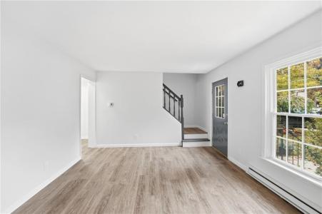 30 Riverwoods Court, East Providence, Rhode Island 02916, USA