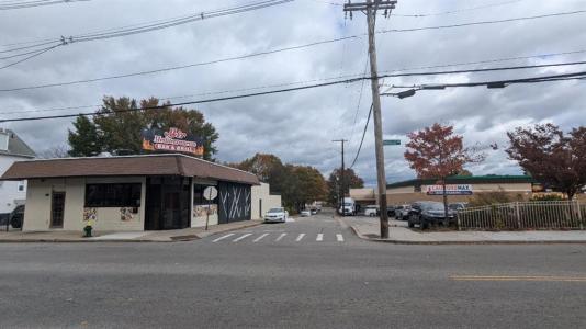 605 Douglas Avenue, Providence, Rhode Island 02908, USA