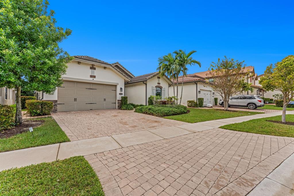 1286 SW 113th Way, Raintree, Pembroke Pines, Florida 33025