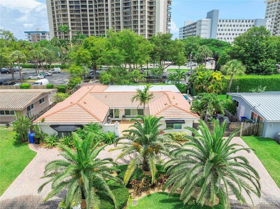 1820 Bel Air Avenue, Pompano Beach, Florida 33062