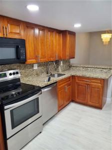 2743 NW 47th Ter 604, Colonies Condo, Lauderdale Lakes, Florida 33313