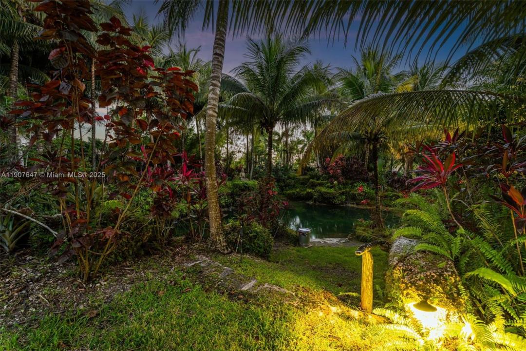 15000 SW 200th St, Miami, Florida 33187