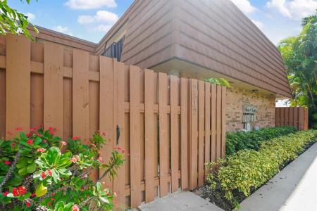 2512 Camelot Ct, Hollywood, Florida 33026, USA