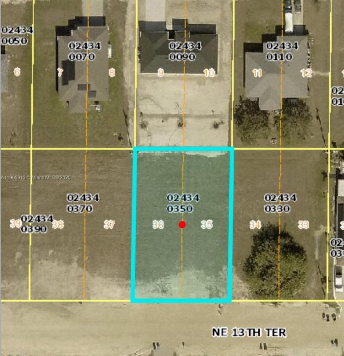 317 NE 13th Ter., Cape Coral, Floride 33909, États-Unis