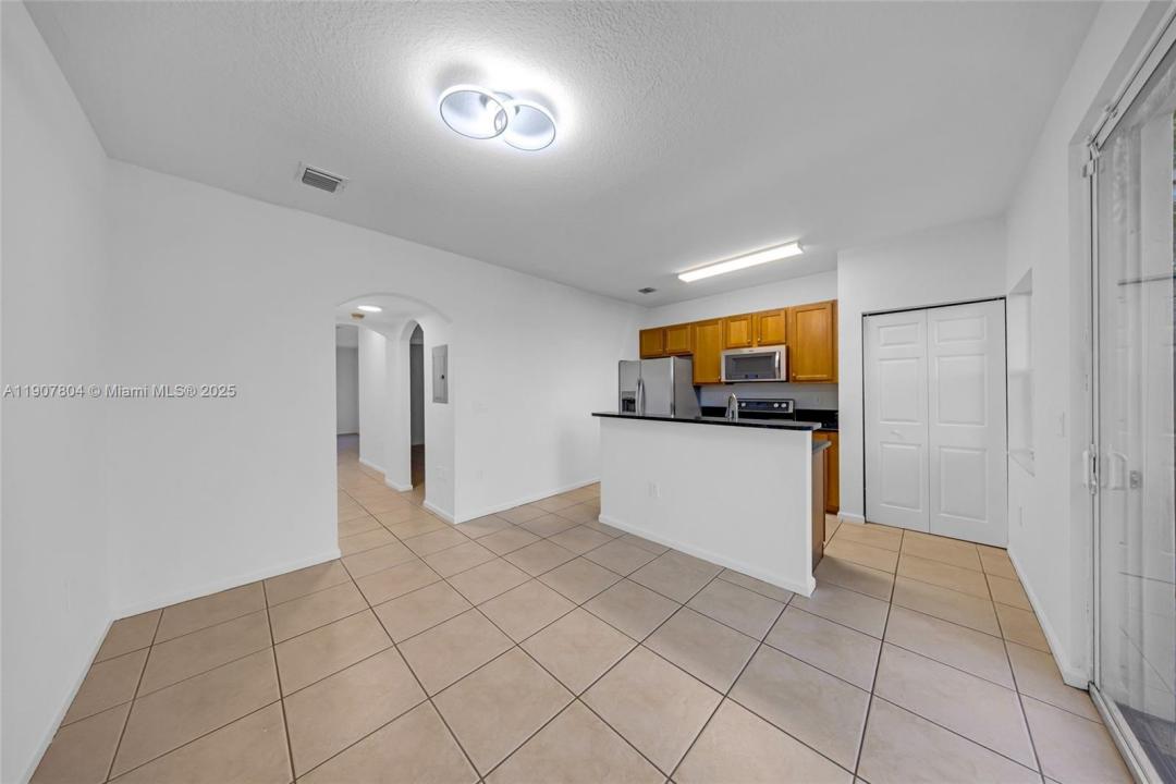 12040 SW 28th St 406-4, Miramar, フロリダ 33025, アメリカ合衆国