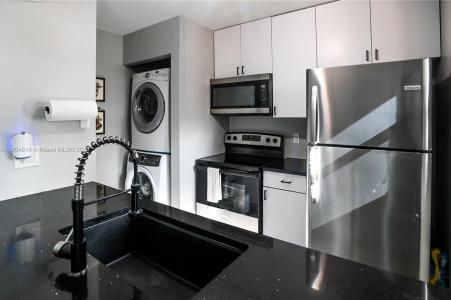 8185 SW 24th St, Davie, Florida 33324, USA