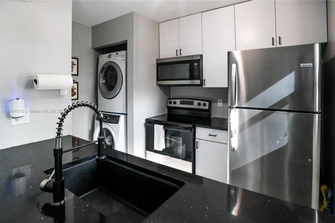 8185 SW 24th St, Davie, Florida 33324, HOA KỲ