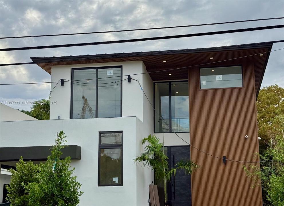 9024 Abbott Ave, Surfside, Florida 33154-3236, Stati Uniti