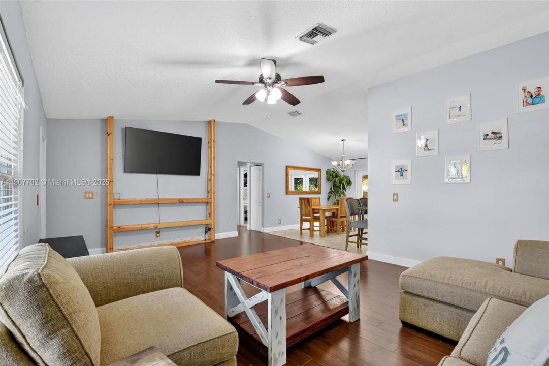 190 Martin Cir, Royal Palm Beach, 佛羅里達州 33411, 美國