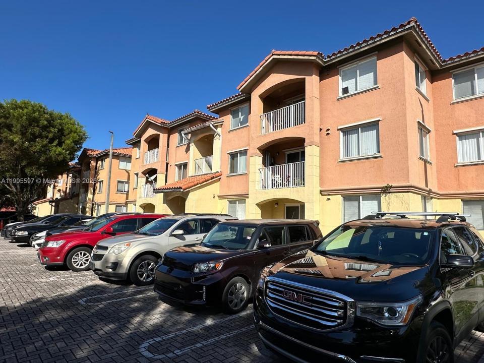 Miami Gardens, Florida 33056