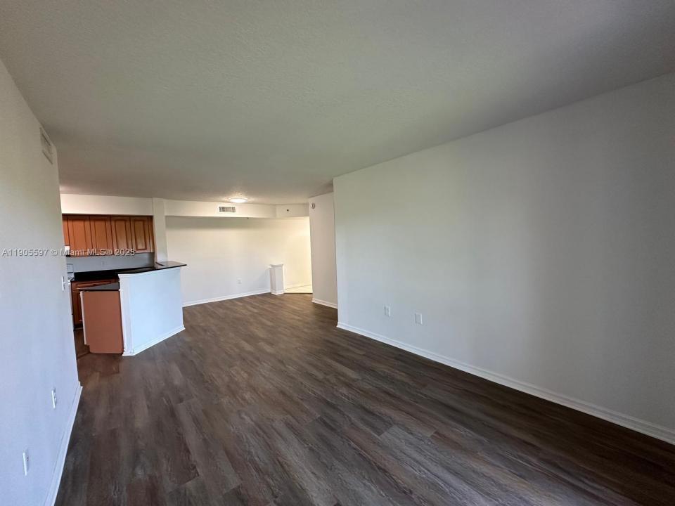 Miami Gardens, Florida 33056