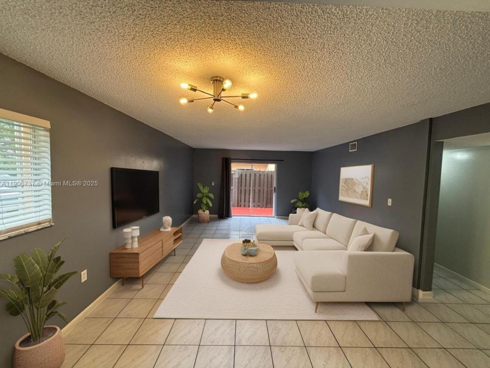 14903 SW 80th St 112, Miami, Florida 33193, Estados Unidos