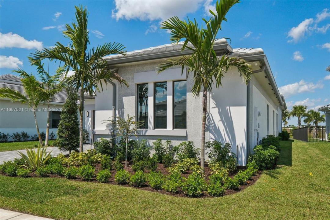 13131 Feathering Way, Palm Beach Gardens, Florida 33412, USA
