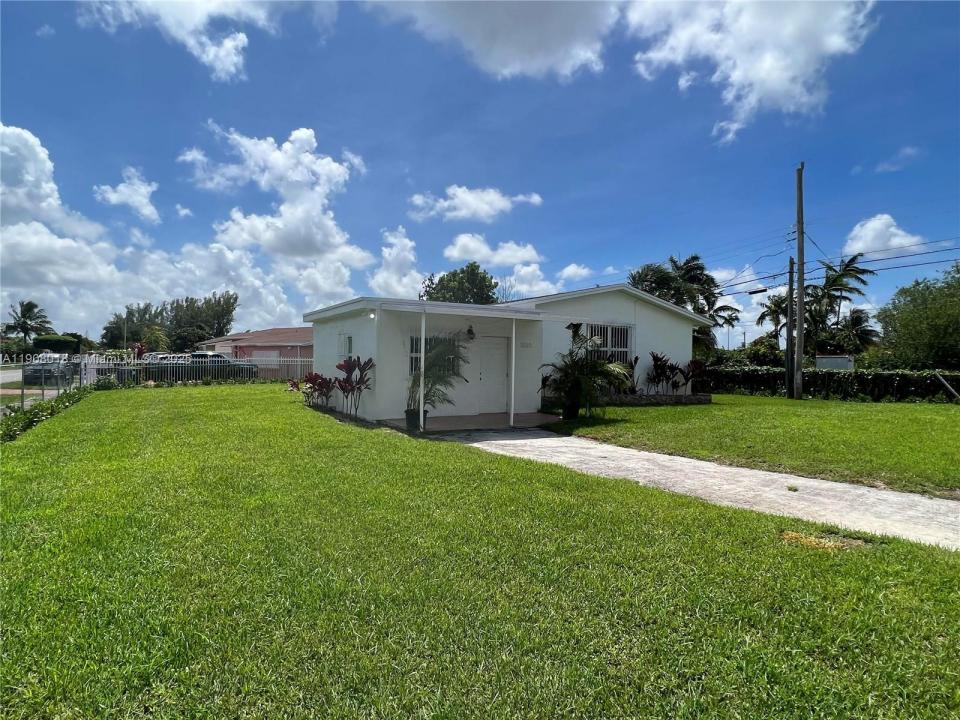 1600 SW 71st Ct NA, Miami, Flórida 33155, Estados Unidos