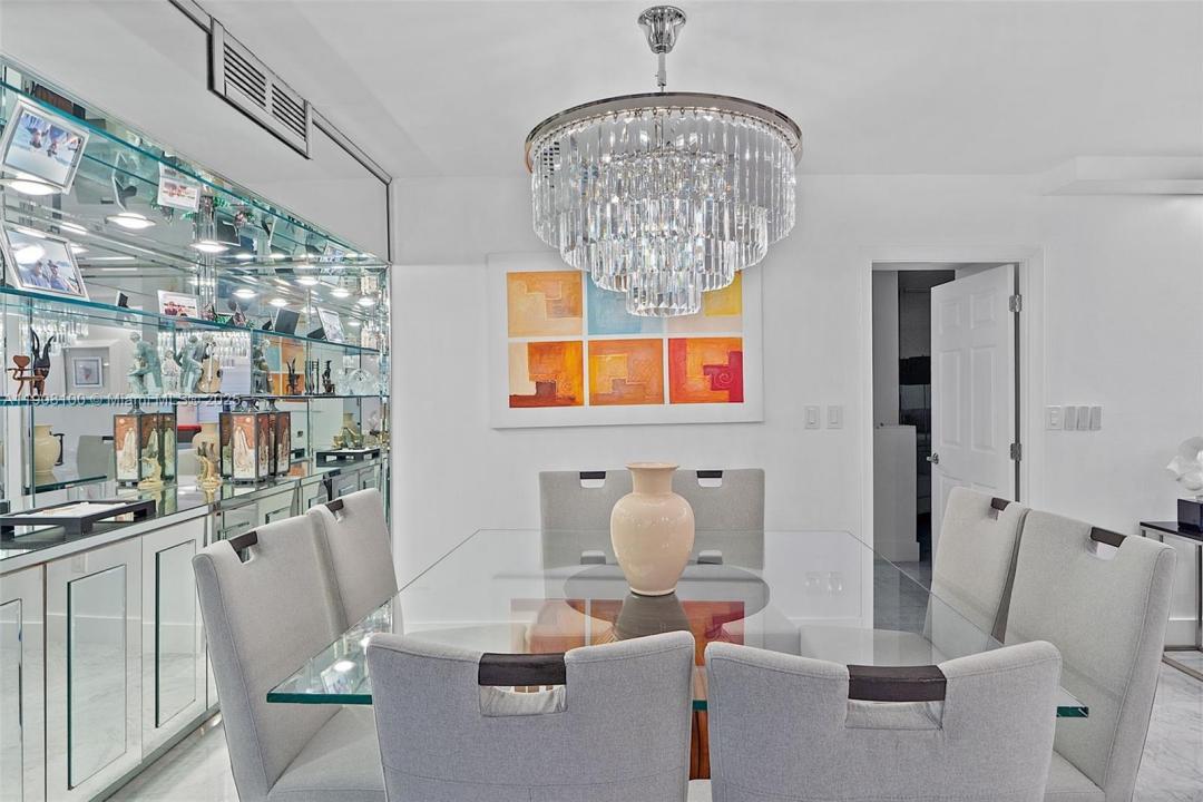 20515 E Country Club Dr 1545, Aventura, 佛羅里達州 33180, 美國