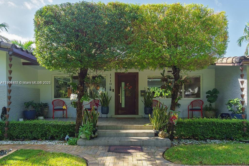 1110 NE 100th St 0, Miami Shores, Flórida 33138, Estados Unidos