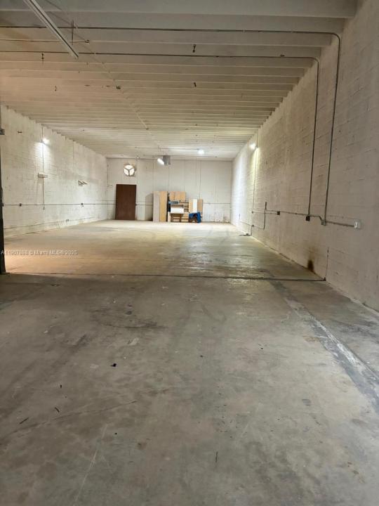 6907 NW 43rd St 6907, Miami, フロリダ 33166, アメリカ合衆国