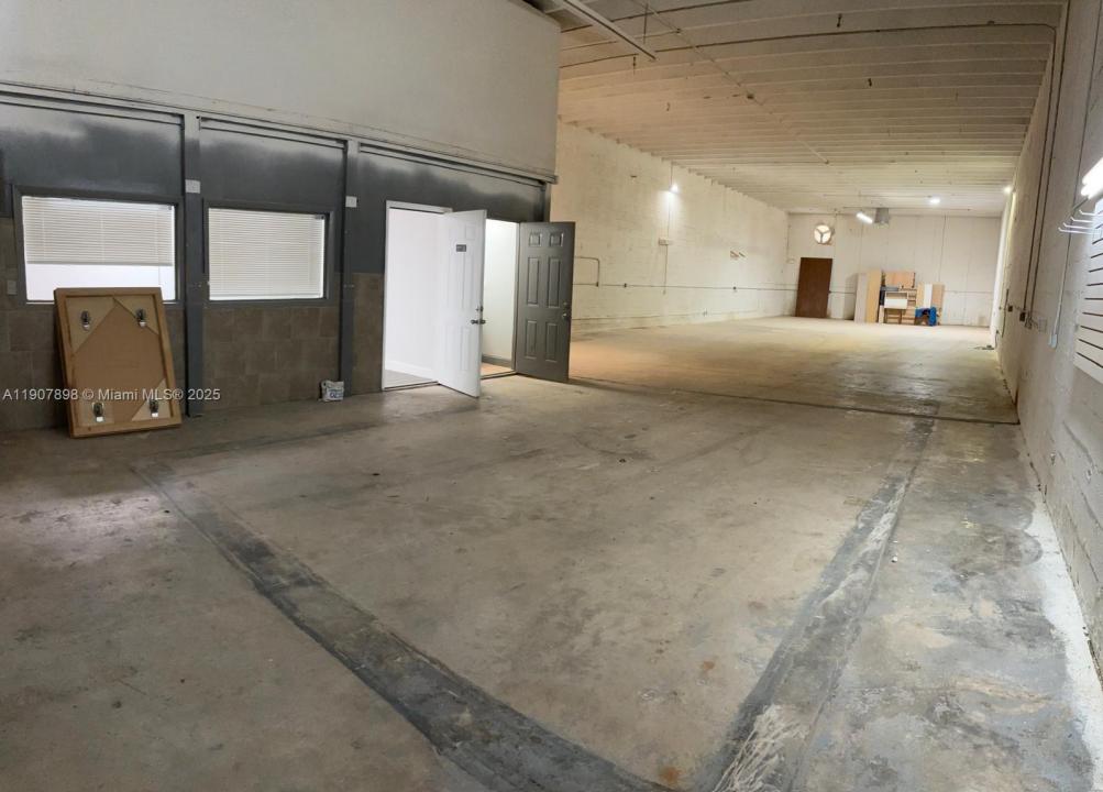 6907 NW 43rd St 6907, Miami, フロリダ 33166, アメリカ合衆国