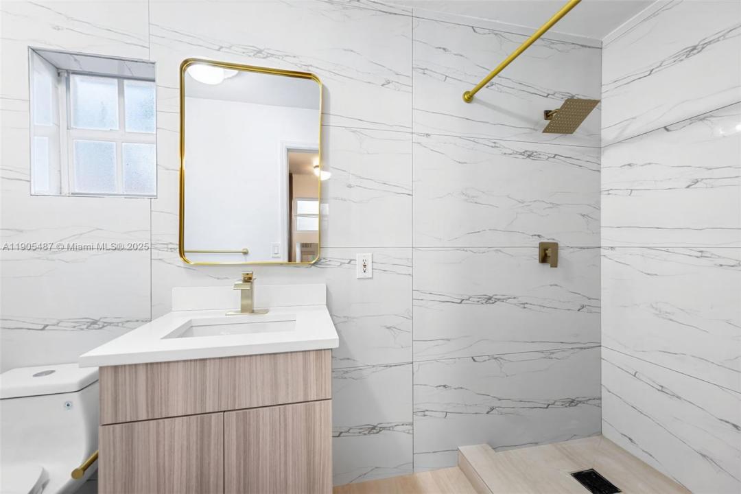 23 SW 8th St, Hallandale Beach, フロリダ 33009, アメリカ合衆国