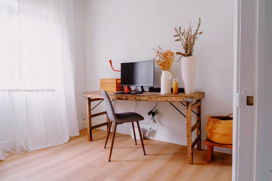 1075 NE 120th St 0, Biscayne Park, フロリダ 33161, アメリカ合衆国