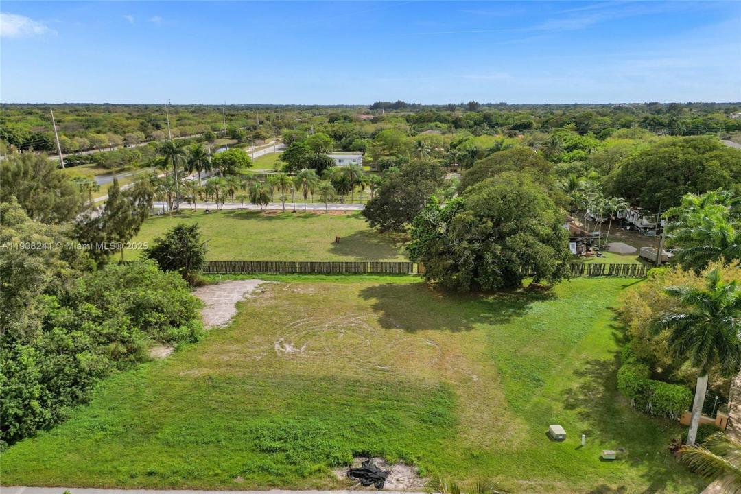 11200 NW 14th St, Plantation, Florida 33323