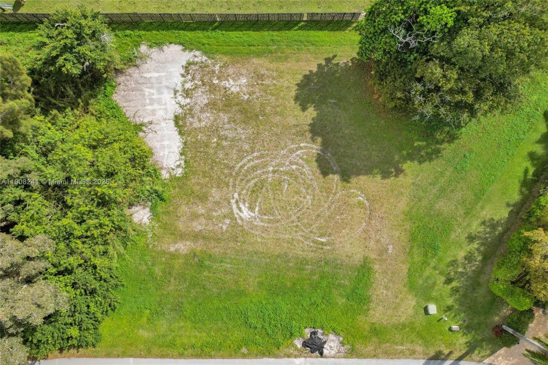 11200 NW 14th St, Plantation, Florida 33323