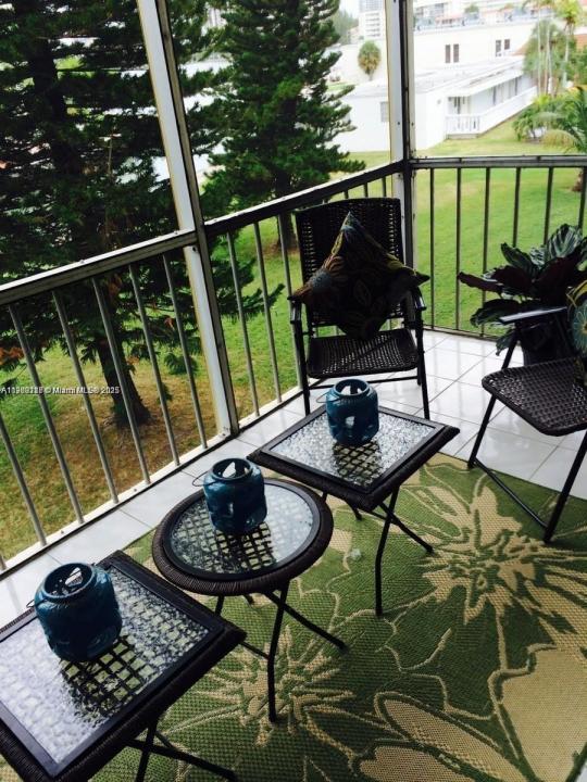 2905 Point East Dr L312, Aventura, Florida 33160, Estados Unidos