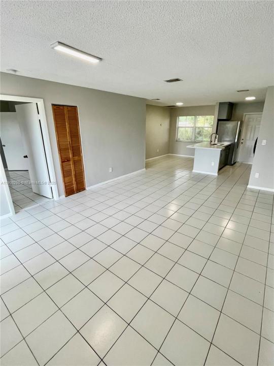 5532 SW 22nd St 5532, West Park, フロリダ 33023, アメリカ合衆国