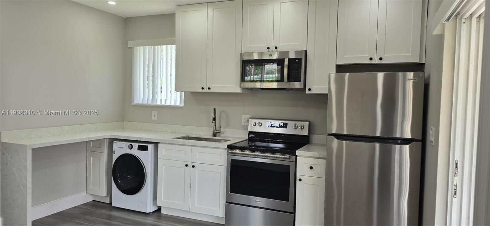 2533 Garfield St C, Hollywood, 佛罗里达州 33020, 美国