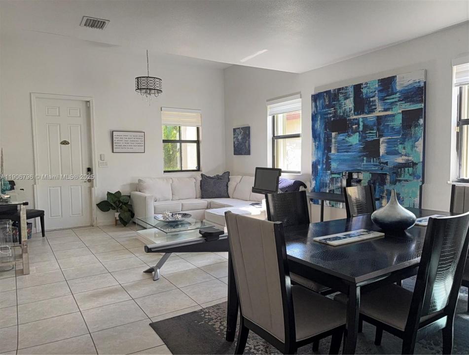 180 SE 36th Ave, Homestead, 佛罗里达州 33033, 美国