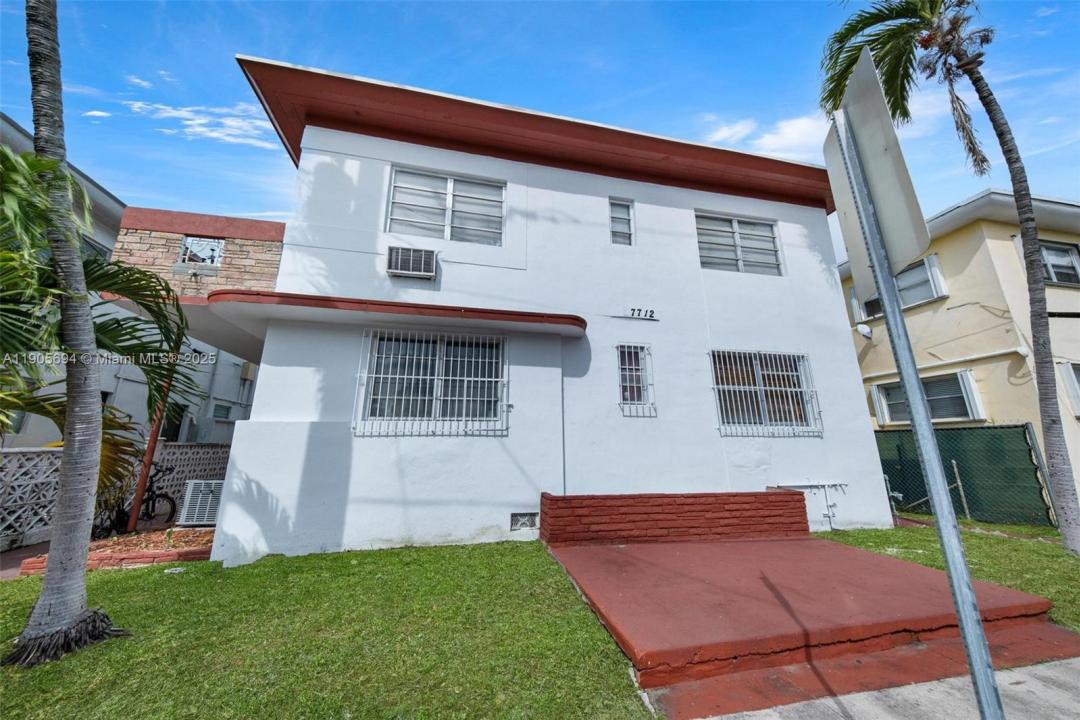 7712 Byron Ave 2, Miami Beach, Florida 33141, Stati Uniti