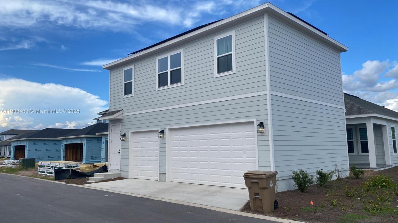 2952 Embark D134, Saint Cloud, Floryda 34771, USA