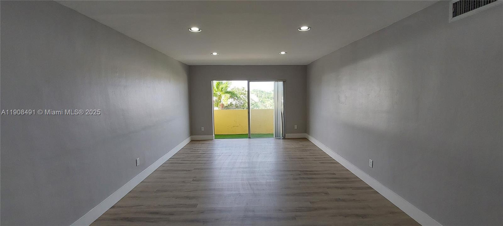 7410 SW 82nd St K408, Miami, Флорида 33143, Соединенные Штаты