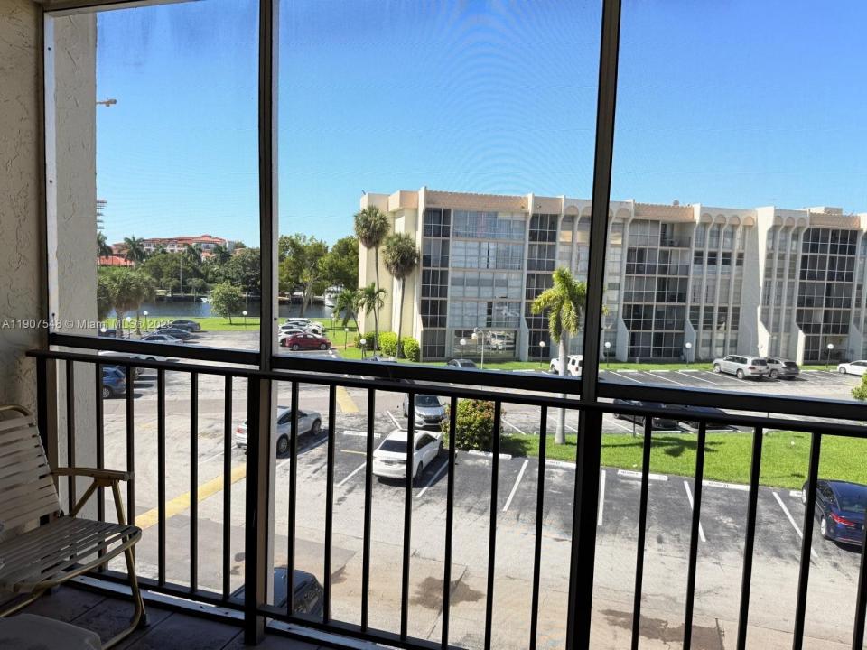 501 Three Islands Blvd 305, Hallandale Beach, Флорида 33009, Соединенные Штаты