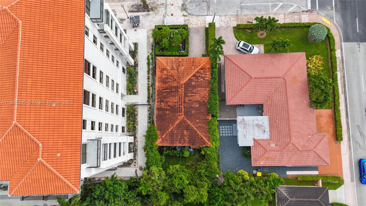 345 Malaga Ave, Coral Gables, Floryda 33134, USA