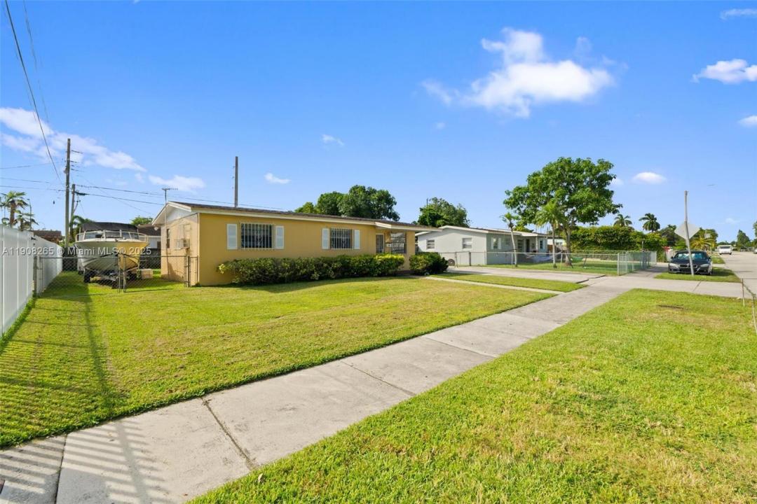 10210 SW 151st Ter, Miami, Flórida 33176, Estados Unidos