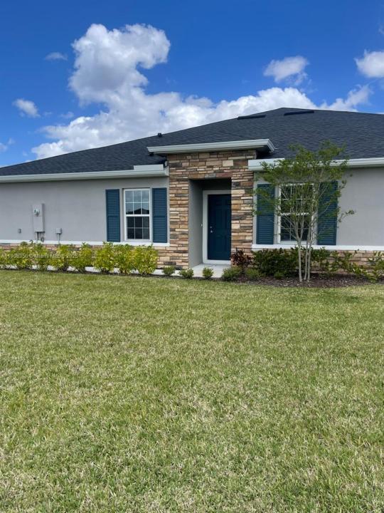 9509 SW Libertas Way :, Port St. Lucie, Florida 34987, USA
