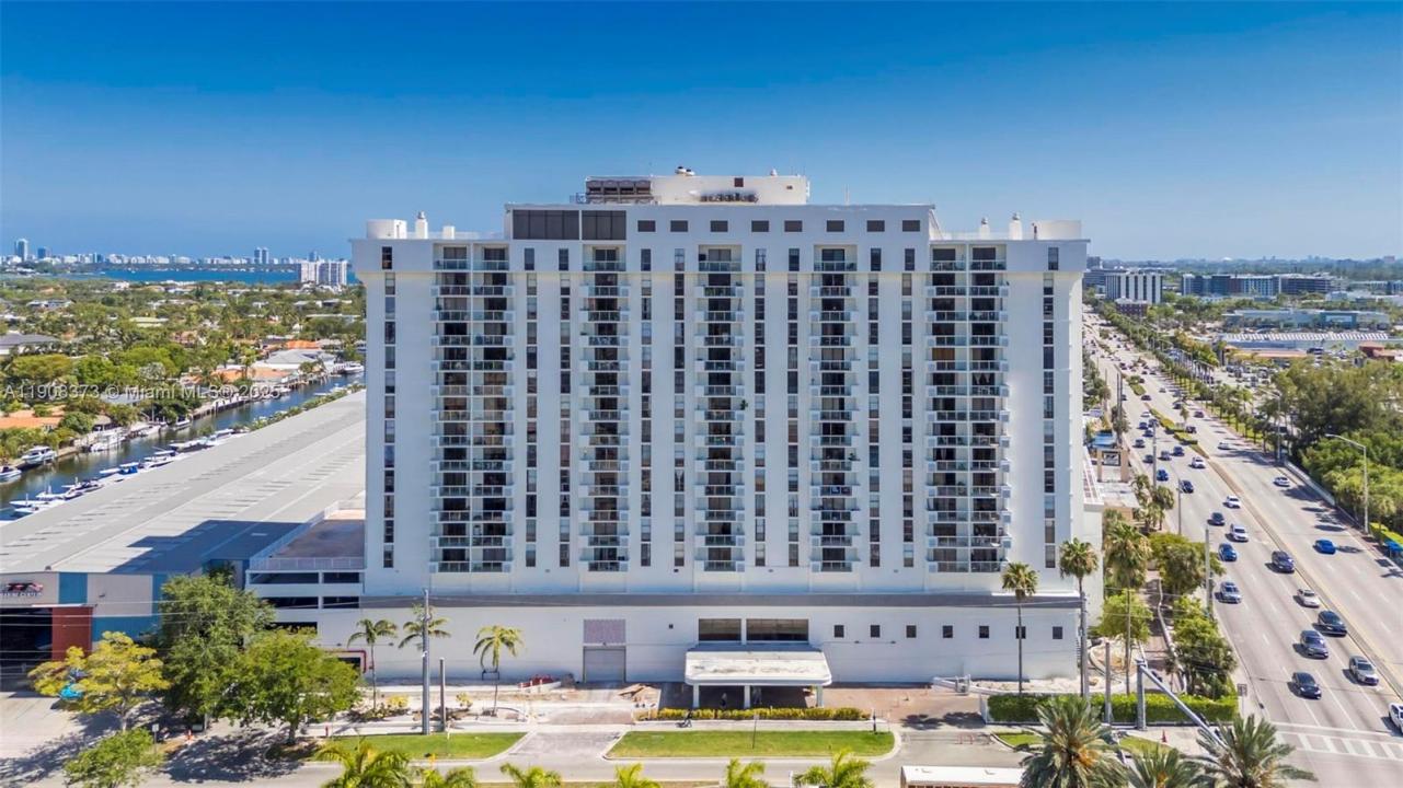 13499 Biscayne Blvd CUM1, North Miami, Floride 33181, États-Unis