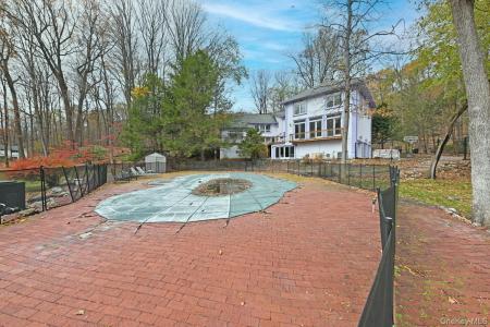 27 Sky Meadow Road, Ramapo, Nova Iorque 10901, Estados Unidos