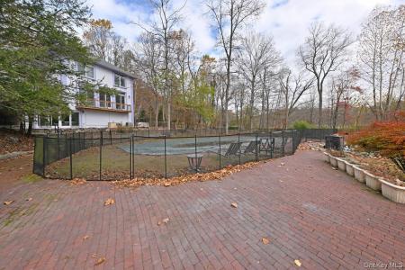 27 Sky Meadow Road, Ramapo, Nova Iorque 10901, Estados Unidos