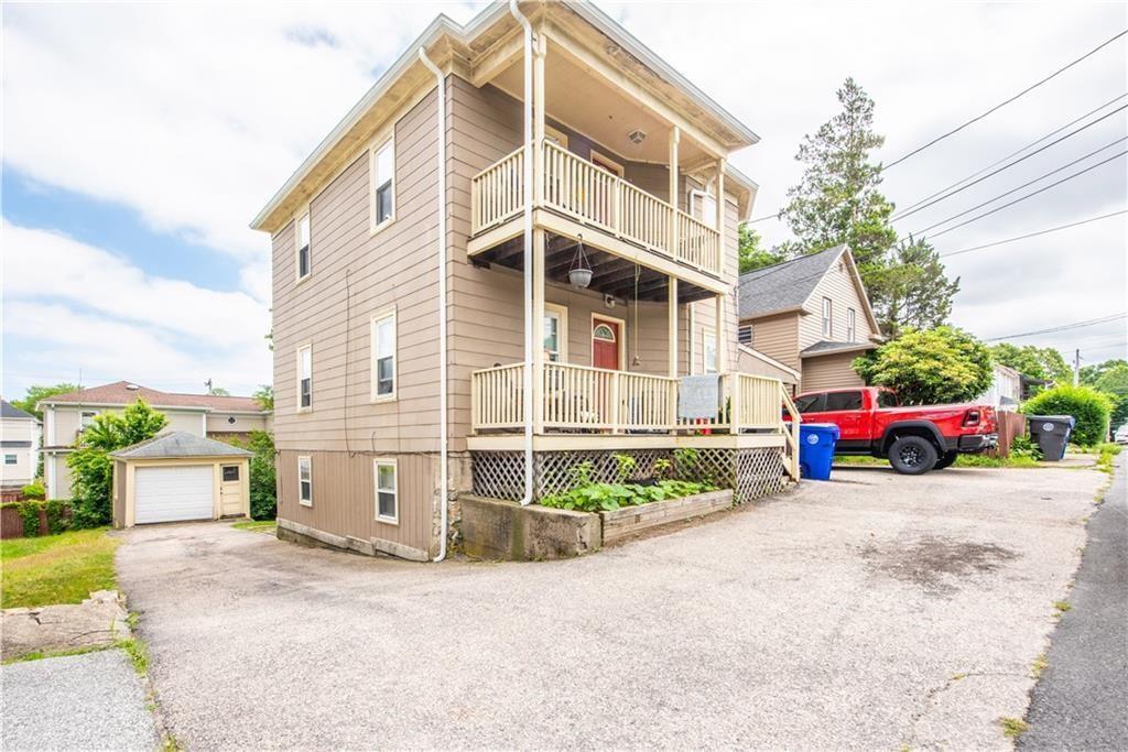 25 Capron Street 1, West Warwick, 罗得岛 02893, 美国